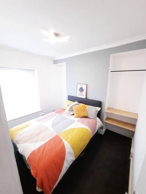 4-Bedroom Home - Ideal For Groups Working Away From Home Swansea Zewnętrze zdjęcie